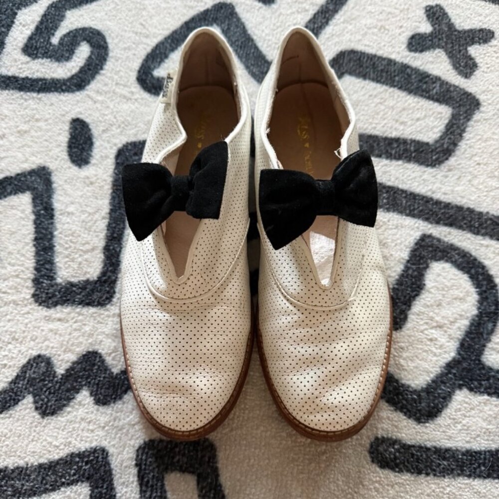 Rachel Antonoff x Bass Alice White Flats with Black Bow 7.5 - Picture 2 of 4